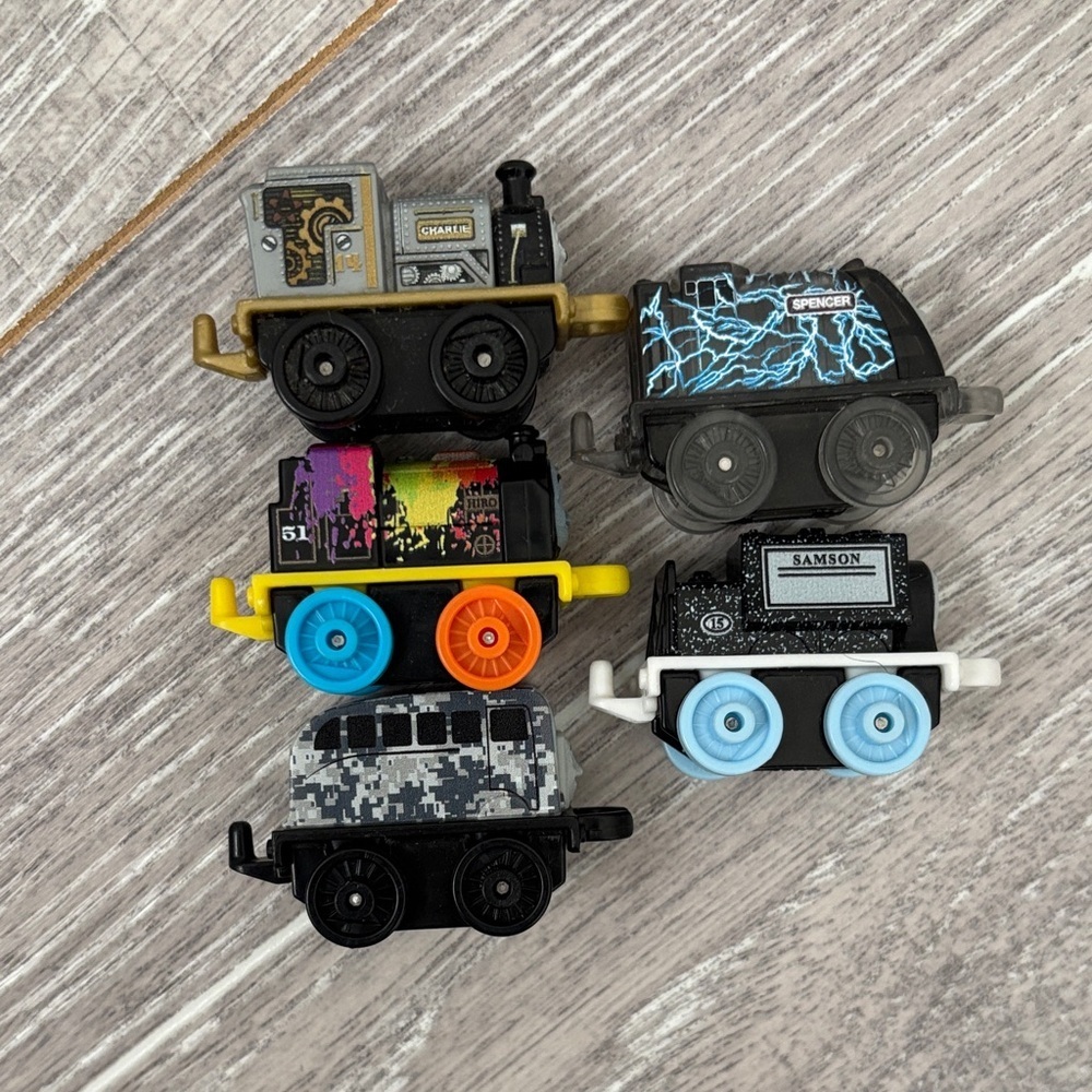 Lot of Thomas Minis